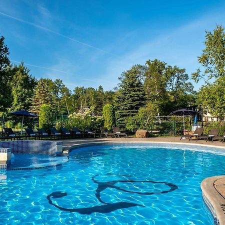 Mont Gabriel, Sainte-Adele, A Tribute Portfolio Resort Екстериор снимка
