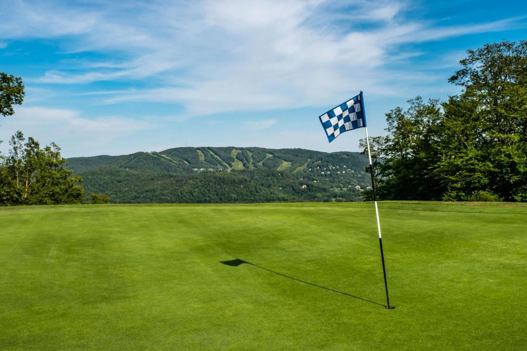 Mont Gabriel, Sainte-Adele, A Tribute Portfolio Resort Екстериор снимка
